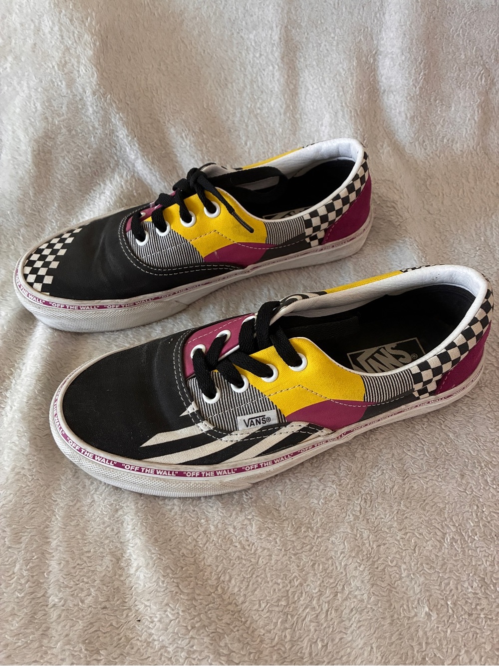 Vans Juxtapoze Low Top Sneakers